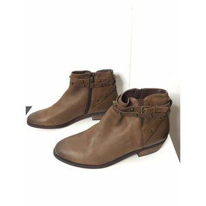 NEW Halogen Short Boots Idea-lea Chocolate Oiled Leather 9M Women’s Booties